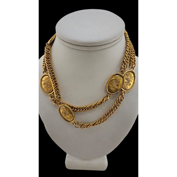 Authentic 1989 Season 26 Chanel 33" Gilt CC Logo Necklace - Picture 1 of 15